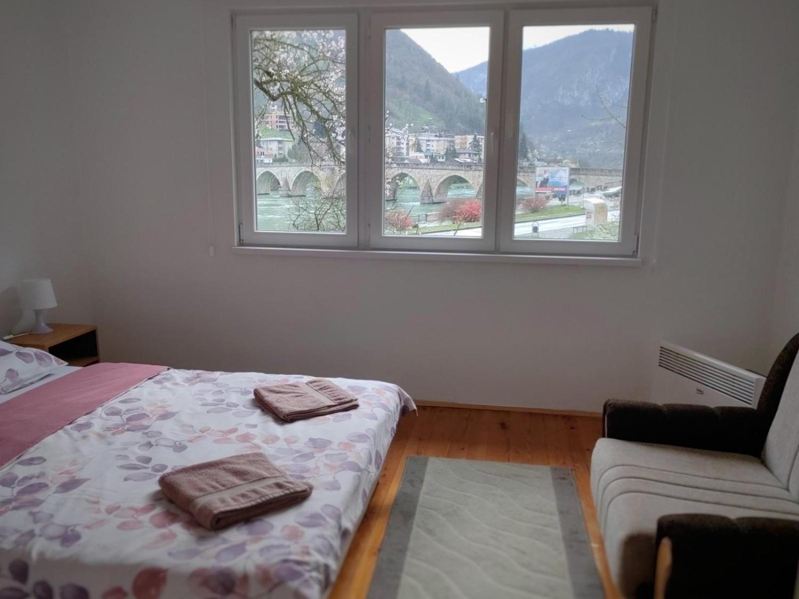 Ive Andrica 3 Appartement Višegrad Buitenkant foto