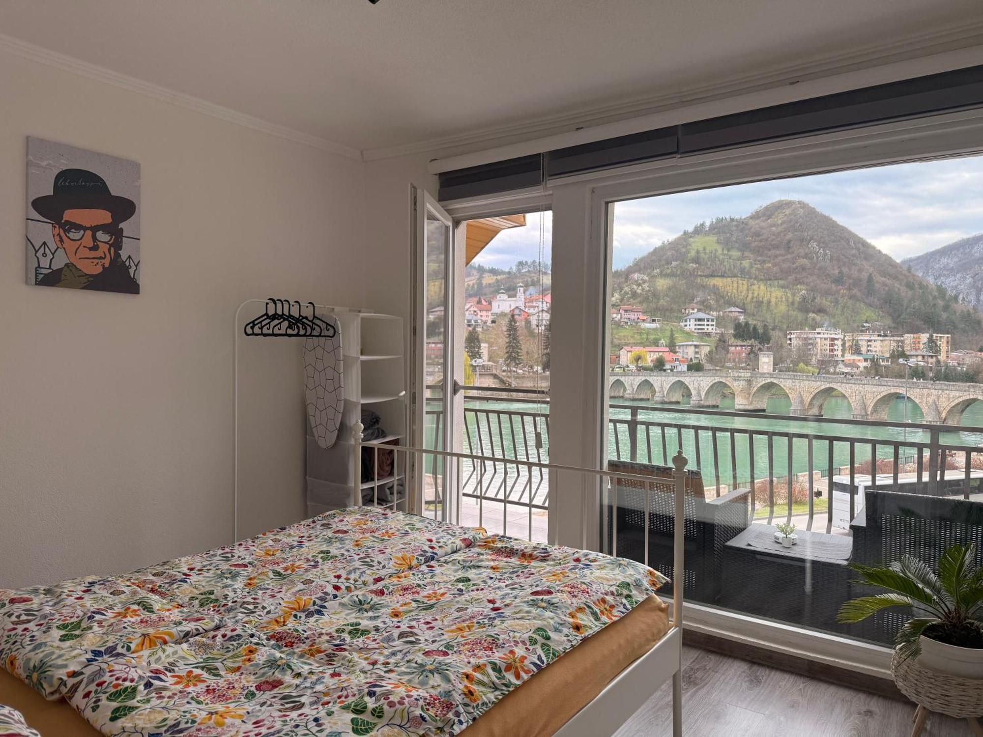 Ive Andrica 3 Appartement Višegrad Buitenkant foto
