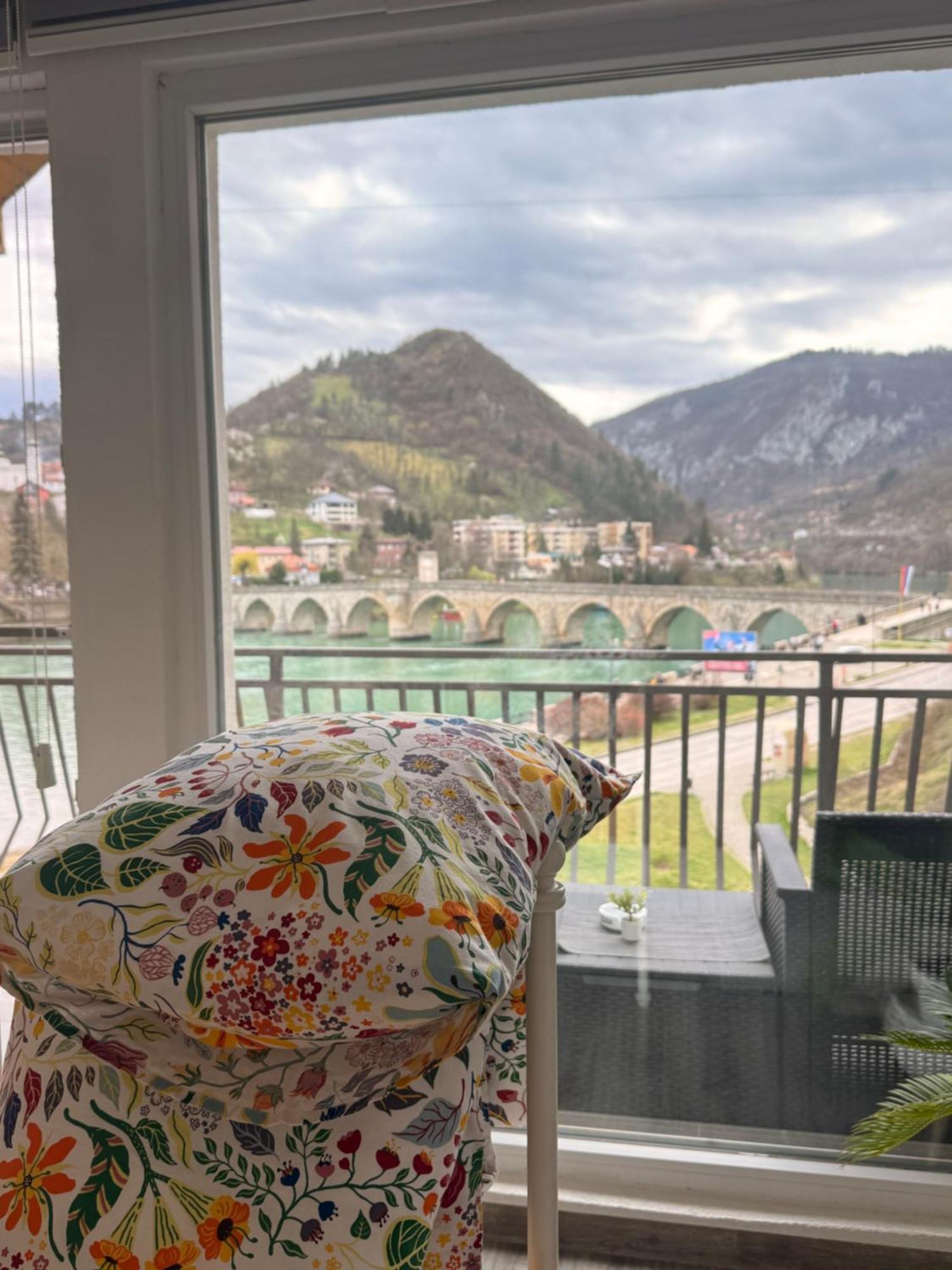 Ive Andrica 3 Appartement Višegrad Buitenkant foto