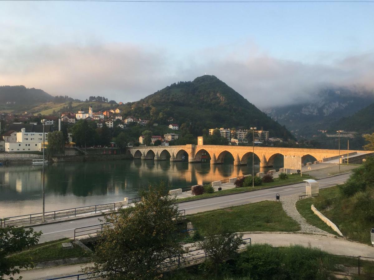 Ive Andrica 3 Appartement Višegrad Buitenkant foto